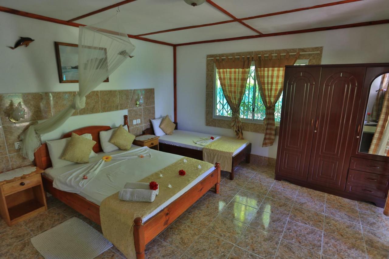Rising Sun Guesthouse La Digue Ruang foto