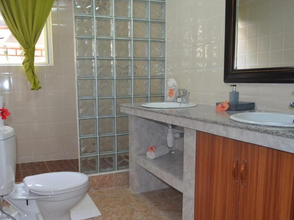 Rising Sun Guesthouse La Digue Bagian luar foto